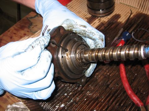 1989 Ford Bronco - Here is a shot of the large nut and pointing to the allen screw which secures it.