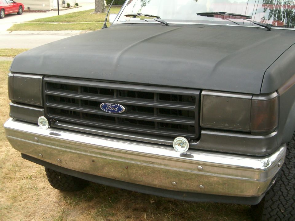 1989 Ford Bronco “the buttnakedbeastie”