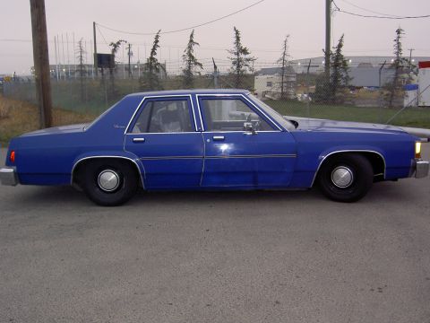 1984 Ford LTD Crown Victoria - waiting for the track to open one grey morning