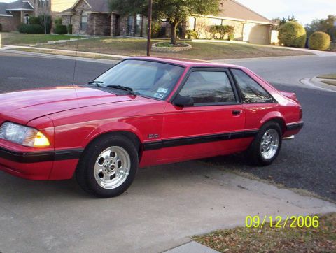 1990 Ford Mustang photo
