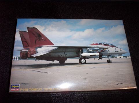1998 Ford Crown Victoria - This is a model kit box an F-14B Tomcat fighter jet, not a 1998 Ford Crown Victoria.