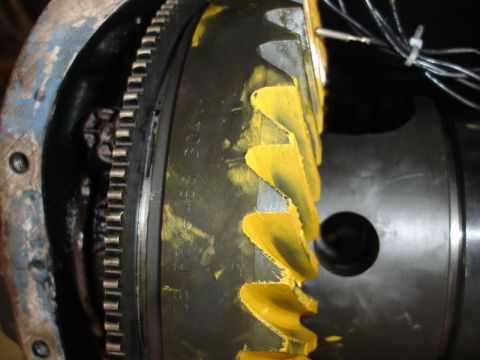 1996 Ford Bronco - Differential gear marked with yellow compound, showing part number F88-304.