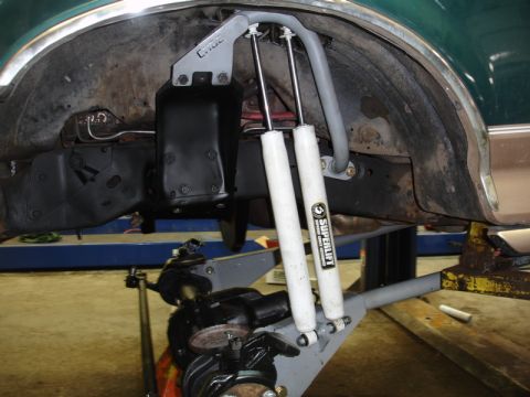 1996 Ford Bronco - Close-up of the rear suspension system, Superlift shocks and a sway bar.