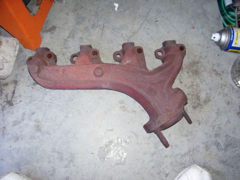 1996 Ford Bronco - Driversside OEM Exhaust manifolds 351W 1996