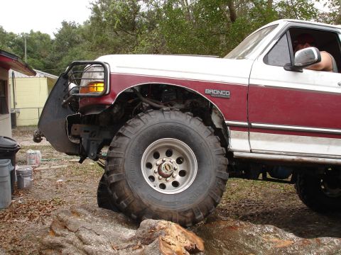 1989 Ford Bronco - This 1989 Ford Bronco is equipped for off-road use with large tires and a modified front end.