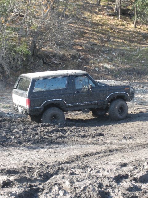 1986 Ford Bronco - playing at the ranch