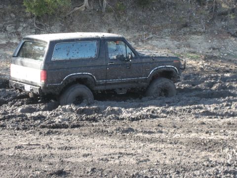 1986 Ford Bronco - playing at the ranch