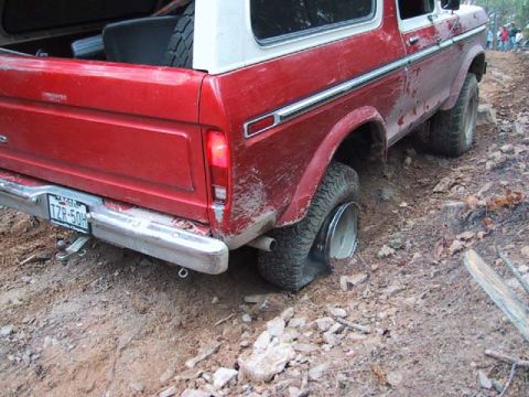 1995 Ford Bronco - Don's tire carnage--a wasted new bfg a/t