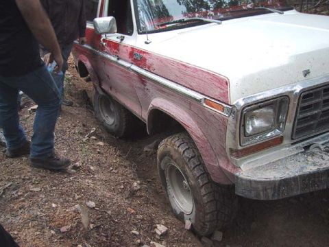 1995 Ford Bronco - Don stuffing his rear wheels--the bad way.