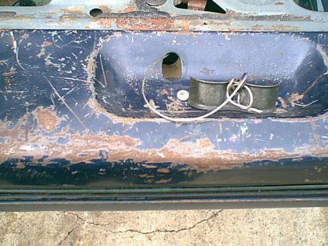 1983 Ford Bronco - here is another view of the temp handle. it served for 1 year..