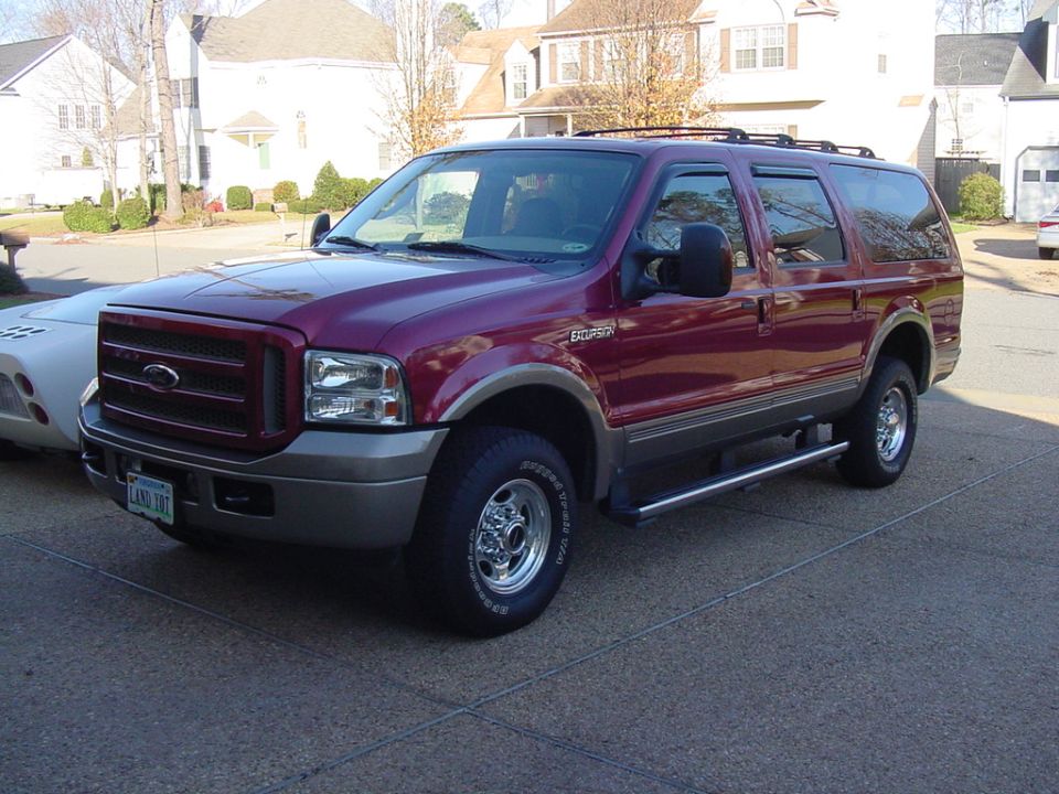 2005 Ford Excursion “LANDYOT II”