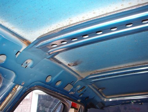 1999 Ford Crown Victoria - These roof bows are the reason a civilian headliner won't fit in a P71. They reinforce the roof for light bars, but they require a differen…