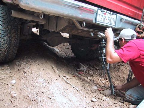 1995 Ford Bronco - We had to use a come-a-long to winch Don's axle back into place.