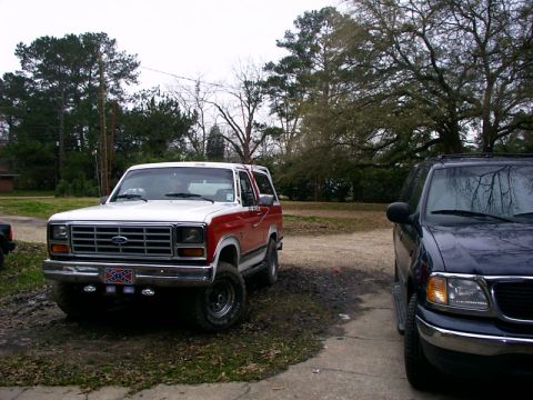 1982 Ford Bronco photo
