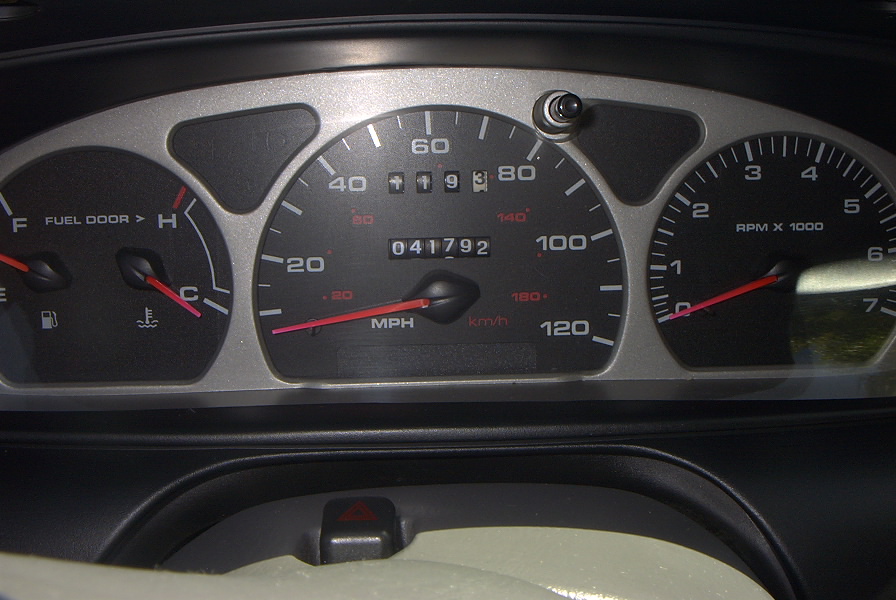 1999 Ford Taurus dashboard gauges showing 41,792 miles