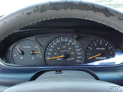 1999 Ford Taurus - The odometer reads 100,696 miles on this 1999 Ford Taurus interior shot.
