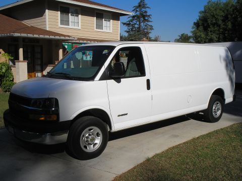 2005 Chevrolet Express photo