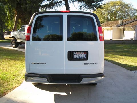 2005 Chevrolet Express photo