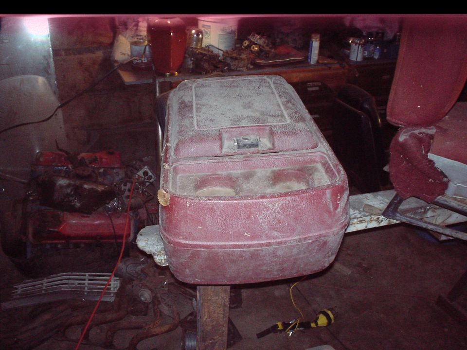 red center console