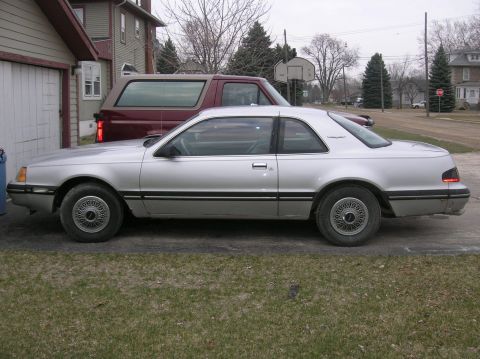 1988 Ford Thunderbird photo