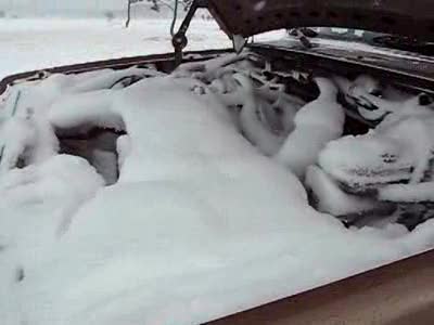 1989 Ford Bronco - The wind was so strong the alternator was packed with snow. Didn't start working for a good 10 minutes and even then was on and off.