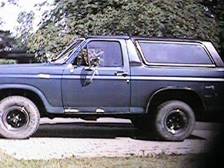 1986 Ford Bronco - the next morning...much better shot...by the way.. I used Krylon and a paint gun/compressor to do the job. A little l;ight sanding and pain…