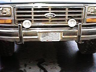 1986 Ford Bronco - Gives it a custom look...I kinda like it!