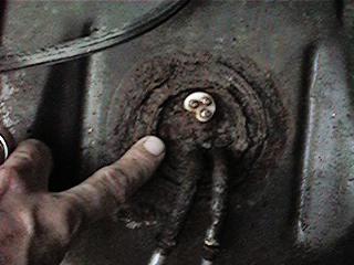 1986 Ford Bronco - so schmegged up I couldn't even tell which was outer ring to measure