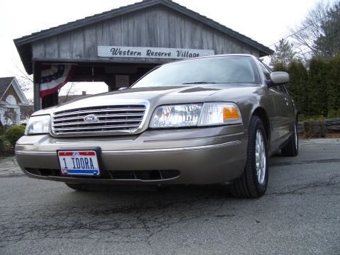2003 Ford Crown Victoria “Stealth”