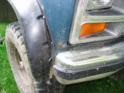 1986 Ford Bronco - More trail damage ... save the buchwackers for the poserz....they just can't hang