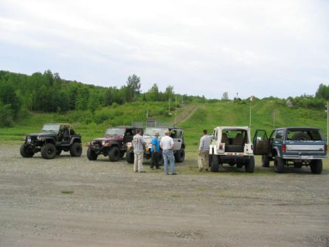 1986 Ford Bronco - This the crew that went in...the rig on the far left is a 1 ton and glad it was...it pulled me up the trail when I had no rear driveshaft..…