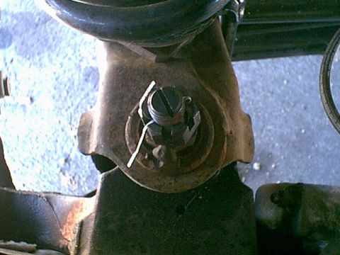 1983 Ford Bronco - Here is the drivers side. this was an issue i was not ready for the last owner did an alignment and instead of getting the correct bushing…