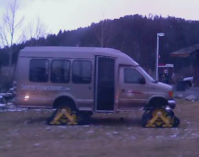 2006 Ford E350 - Shuttle bus with tracks.