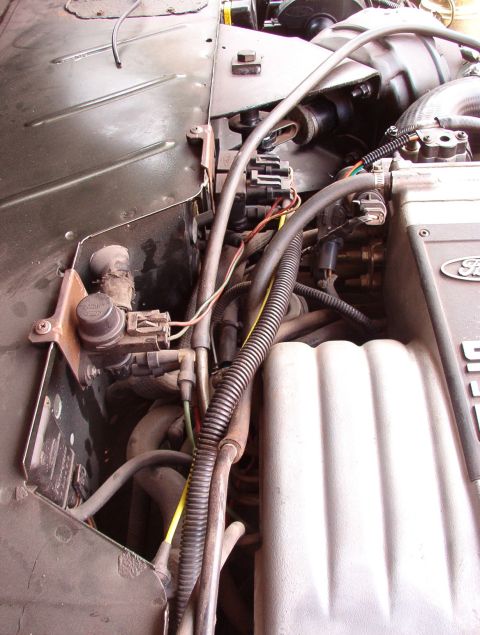 1975 Ford Bronco - All of these secondary air controls are useless without the air pump, but I'm glad he didn't rip them out. He did use the correct vacuum po…