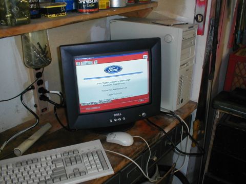 1997 Ford Crown Victoria - Computer setup showing Ford Technical Service Information on screen.
