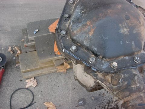 1987 Ford Bronco - i cut and ground quite a bit off my diff. this is a shot of the cover cut but the diff still intack. this is how much i took off and it sti…