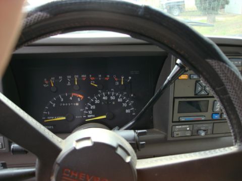 1983 Ford Bronco - here is the dash. all guages