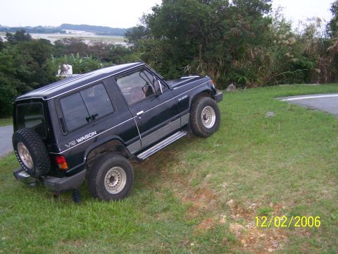1989 Mitsubishi Montero - short wheel base and stock height not much you can do