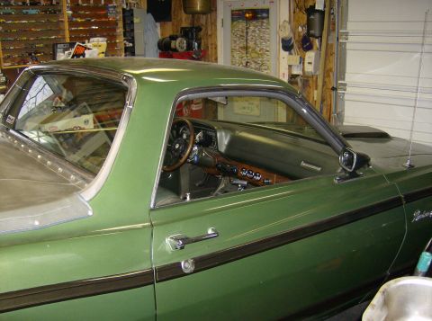 1970 Ford Ranchero - view inside, from passenger side.