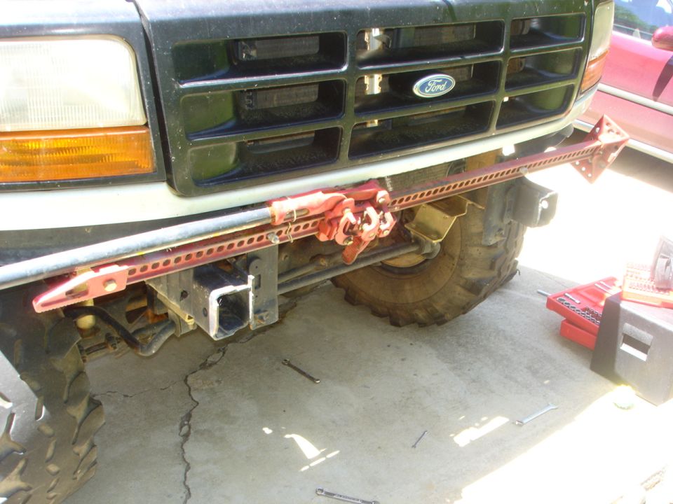 Pic of front 'bumper' close up.  The sway bar was removed right after this picture was taken.