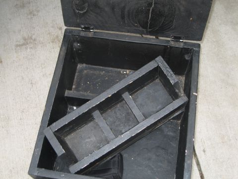 1996 Ford Bronco - Shows the removable part of the inside.