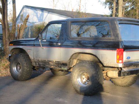 1986 Ford Bronco photo