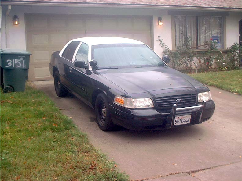 2000 Ford Crown Victoria “TJ”