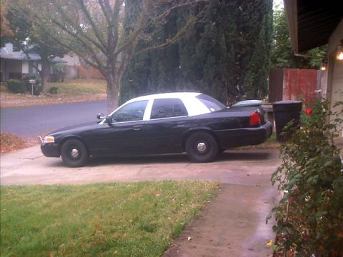 2000 Ford Crown Victoria photo