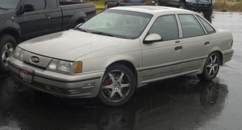 1990 Ford Taurus “FreakSHO”
