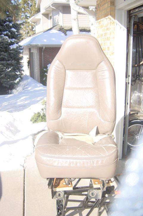 1996 Ford Bronco - This is the driver side seat, overall view.