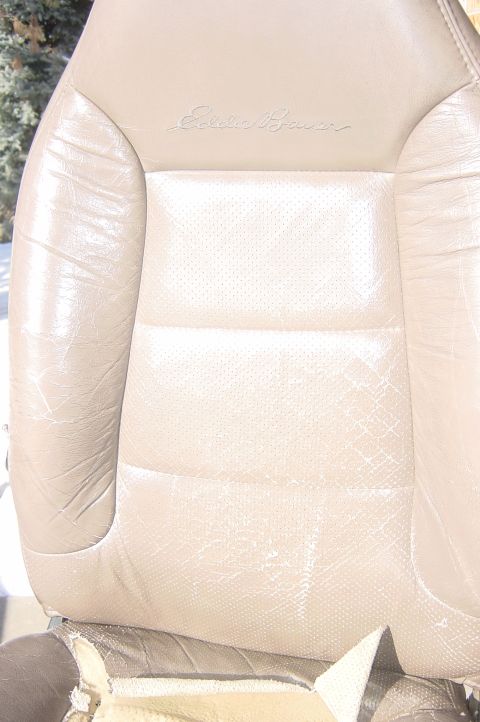 1996 Ford Bronco - Picture doesn't really show it, but the leather is really cracked on the back area.