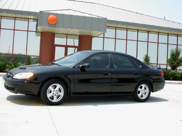2002 Ford Taurus photo