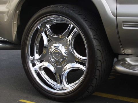 2000 Ford Excursion photo