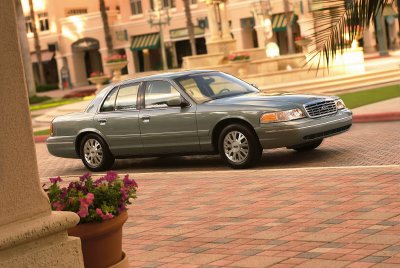 2003 Ford Crown Victoria “2003 Ford Crown Victoria”